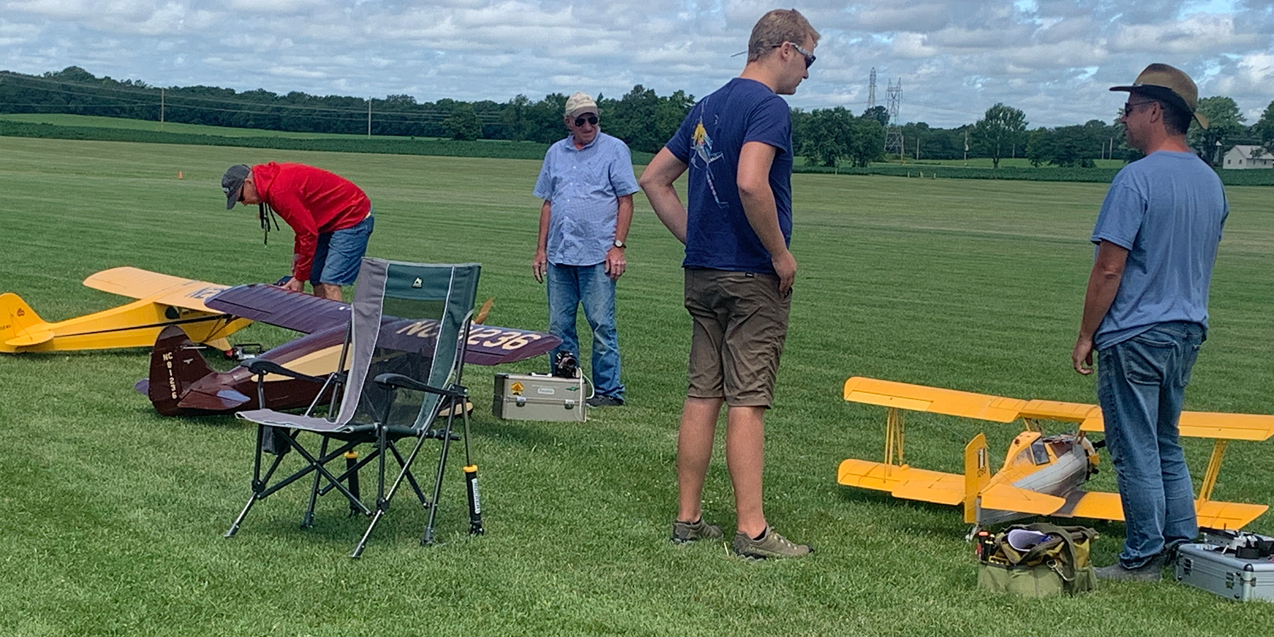 2. The four FAI pilots preparing for their Round two flights.