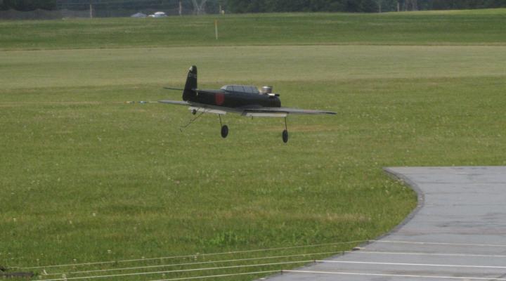 Mike Hatfield’s Japanese Myrt on a very realistic approach and landing for his third-place Class II flight.