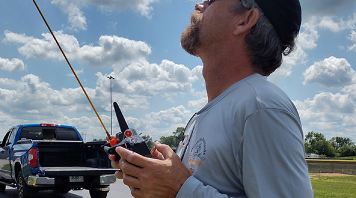 Ed Dumas concentrating on his Explorer as he approaches the conclusion of his two-hour LSF flight.